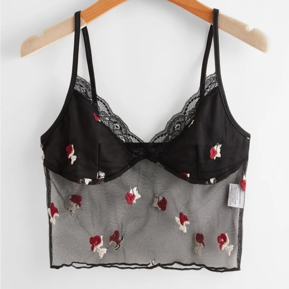 ROMWE Lace/Mesh Floral Embroidered Crop Tank